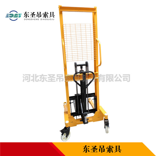液壓堆高車使用輕巧便捷與設(shè)計(jì)方案何關(guān)系？--河北東圣吊索具制造有限公司--小型攪拌機(jī)|石材夾具|液壓堆高車|手動(dòng)叉車